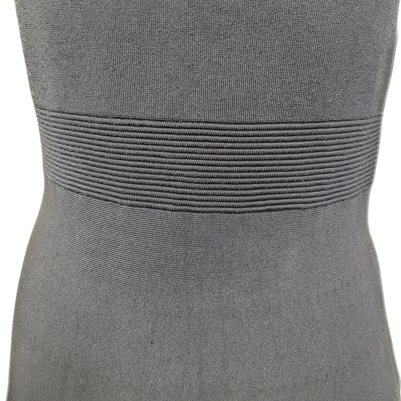 NWT Express Black Sleeveless LBD Fit & Flare Knee Length Skater Dress Size Small - Picture 4 of 8